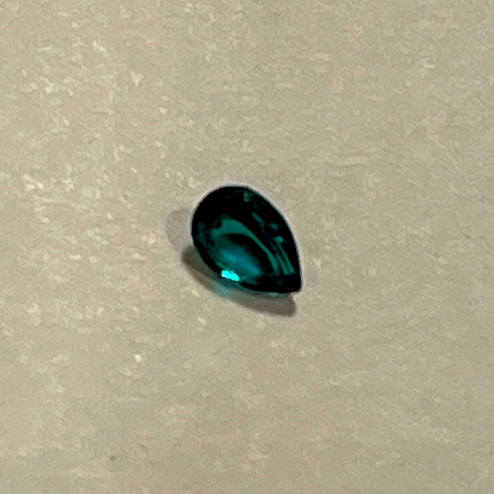 Blue Green LAB CREATED 1/2 carat Pear Shaped SYNTHETIC (loose) Emerald. - Picture 5 of 6